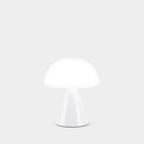 Mina M Lamp, Medium